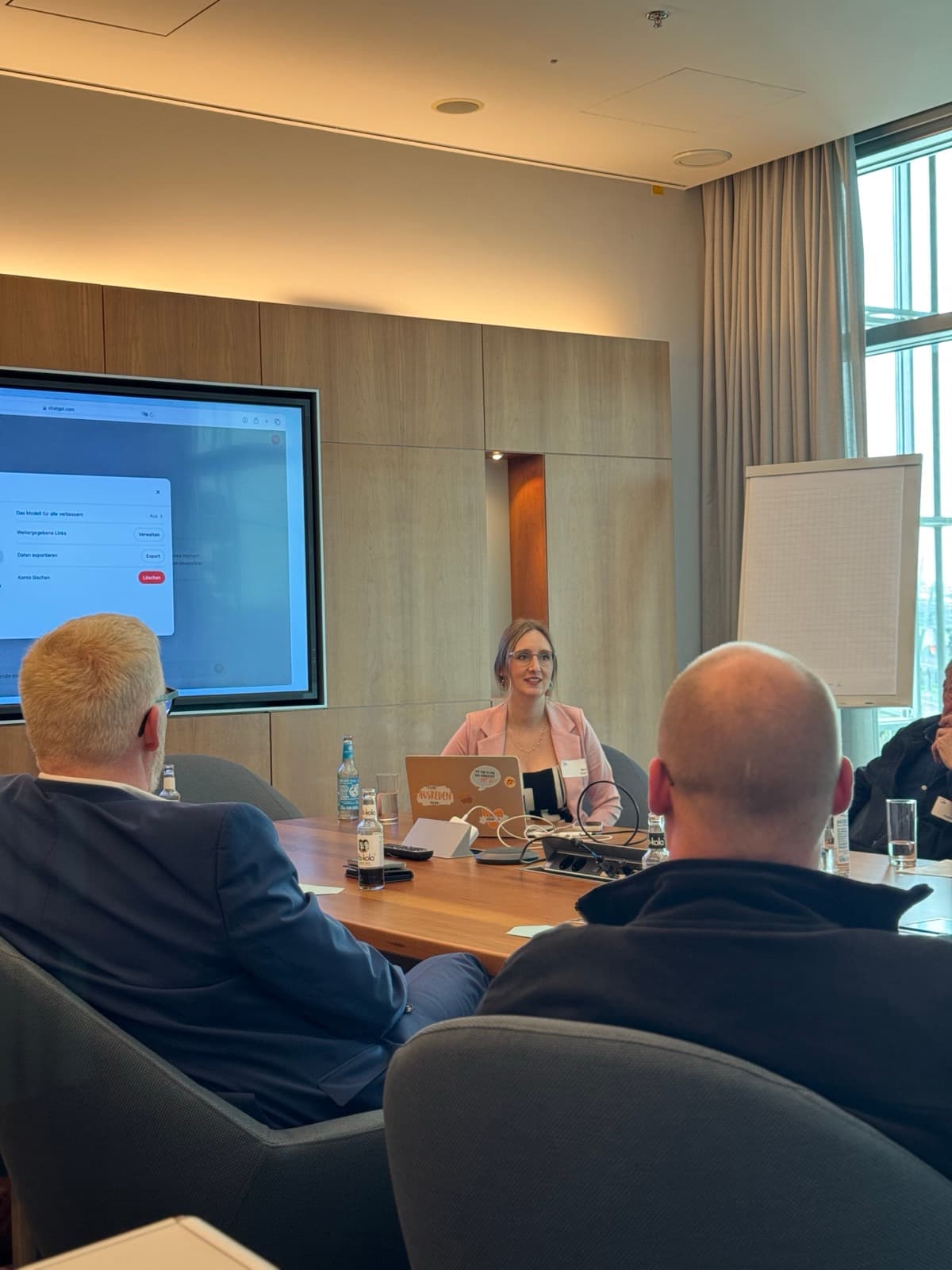 Mira Pape bei einem Team-Workshop